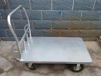 多功能加厚钢板平板车 坚固耐用的折叠拖车与静音手推车解决方案